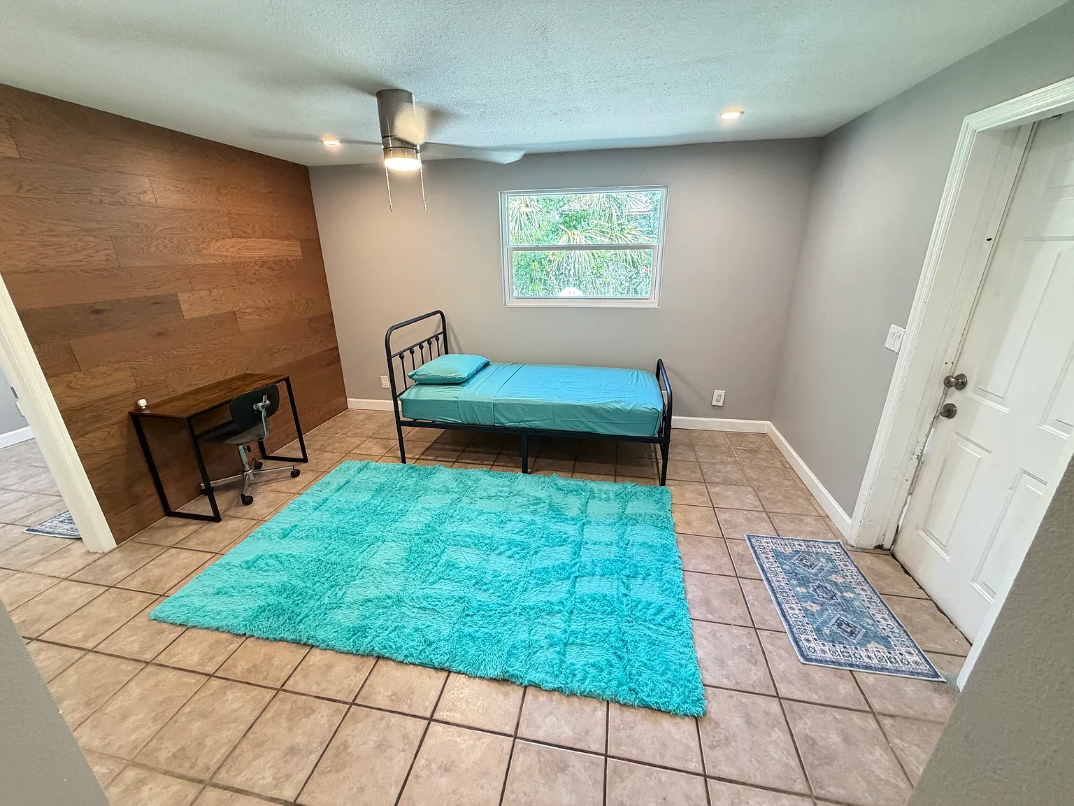 2301 Trelain Dr. S Rear Unit — Photo 3