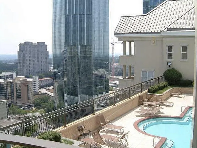 3334 Peachtree Rd NE #404 — Photo 16