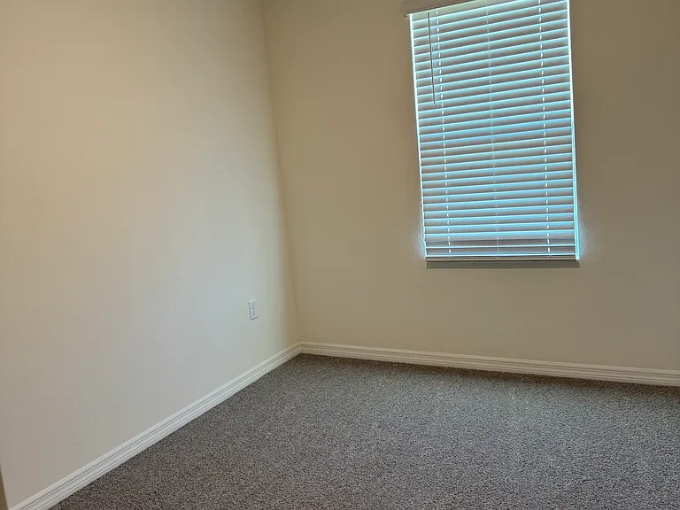 1423 Plank Pl — Photo 13