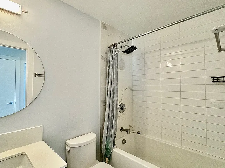 255 Bay St #3 — Photo 25