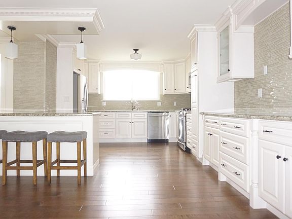 Kitchen with lots of storage