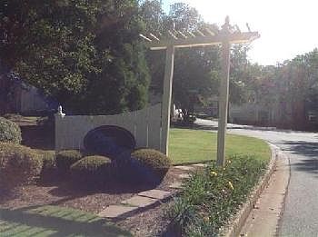2nd image of 4863 Westridge Dr