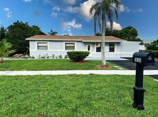 513 NW 3rd Way, Deerfield Beach, FL 33441