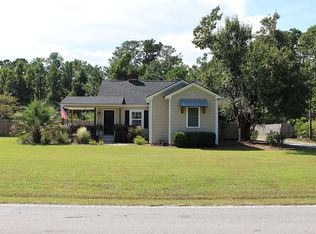 291 Hoover Rd, Hampstead, NC 28443