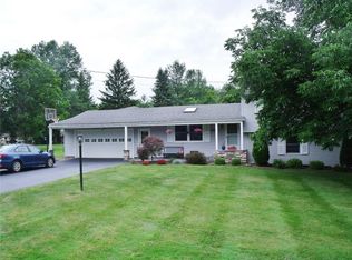 6033 Slocum Rd, Ontario, NY 14519