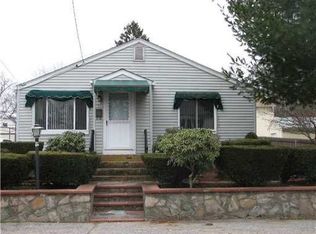 31 Benson Ave, Rumford, RI 02916
