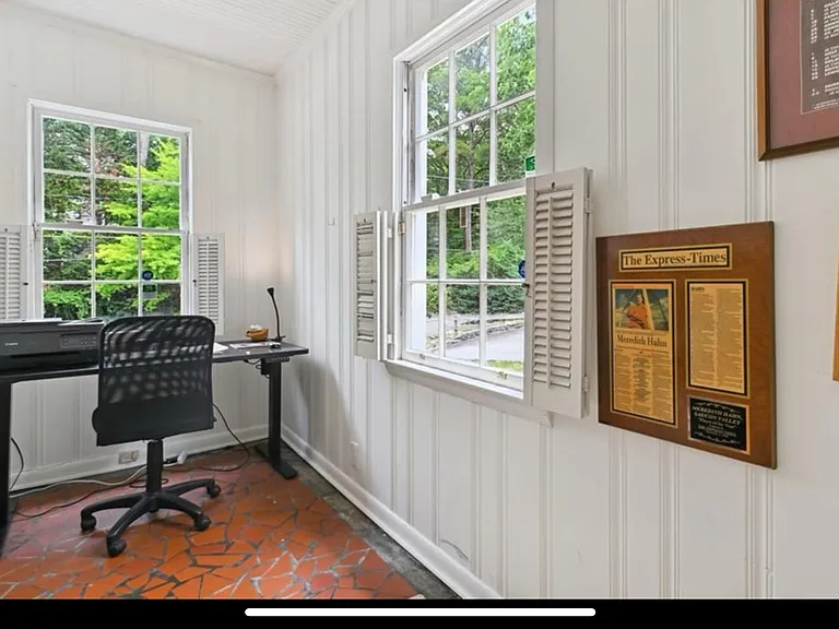 205 Lindbergh Dr NE — Photo 36