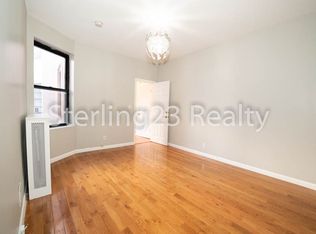 20-66 37th St #1F, Astoria, NY 11105