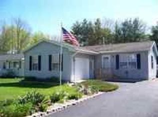 1014 Owosso Dr, East Tawas, MI 48730