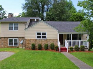 119 Woodland Rd, Johnson City, TN 37601