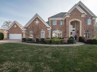 6 Bellerosa Ct, Saint Louis, MO 63122