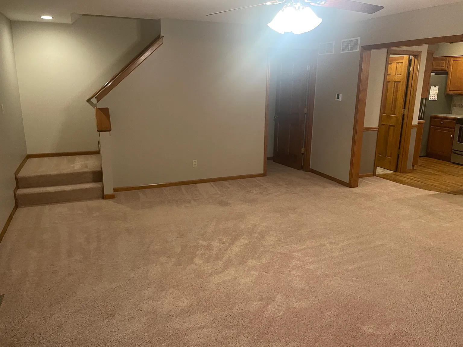 2 bed, 2.5 bath, 1900 sqft, $1,800 — Photo 4
