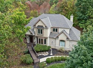 5605 Streamside Dr, Galena, OH 43021