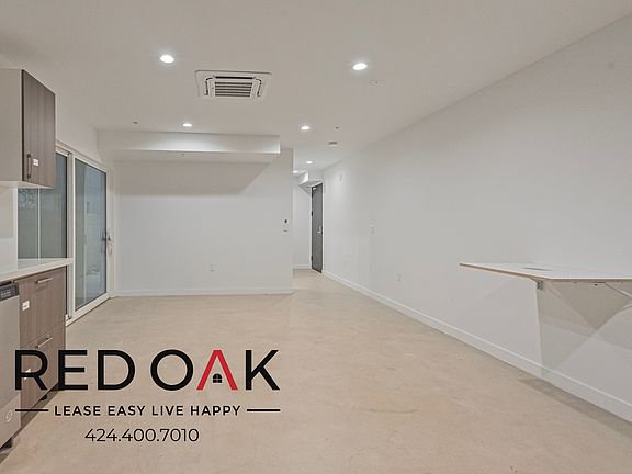 3rd image of 5814 La Mirada Ave #102