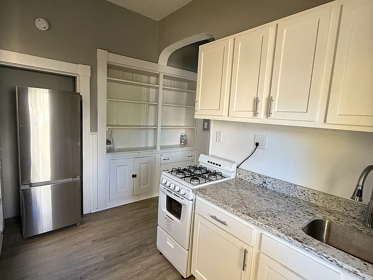 853 Columbia Ave #2 — Photo 9