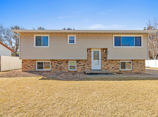 13001 Valley Forge Ln N, Champlin, MN 55316