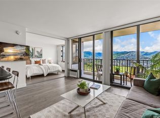 Waikiki Banyan, Honolulu, HI 96815