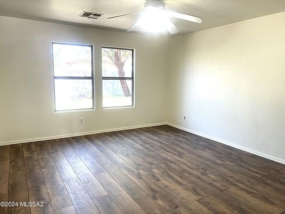 4th image of 6031 N Camino Dona Santos