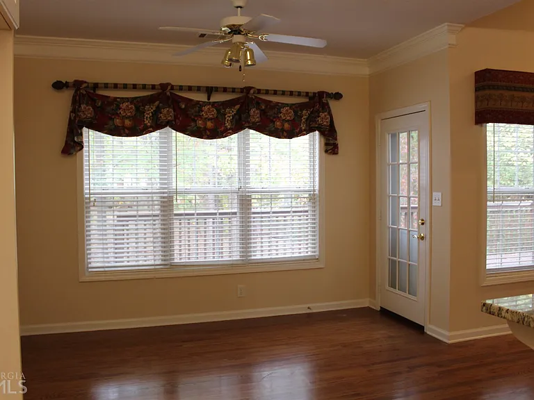 149 Walnut Ridge Dr — Photo 8
