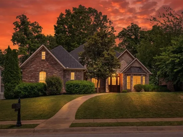 4905 S Inglewood Rd, Rogers, AR 72758