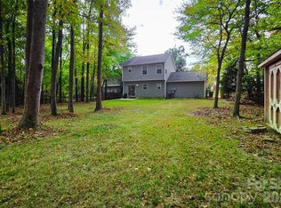 9201 Rotherham Ln, Charlotte, NC 28216