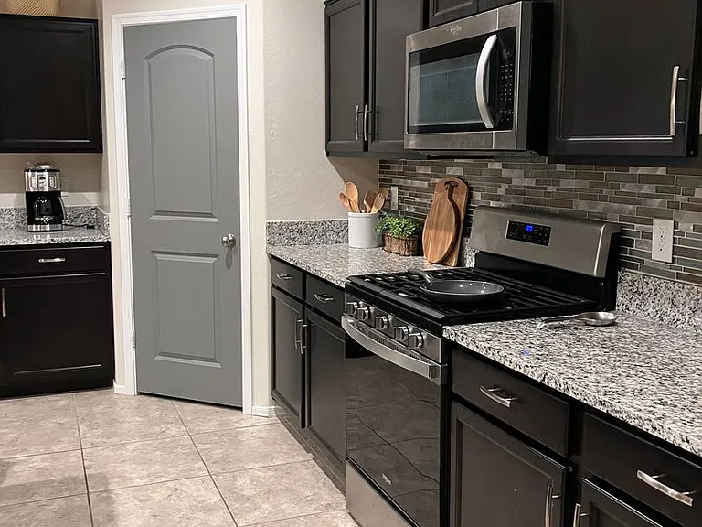 30998 W Earll Dr — Photo 6
