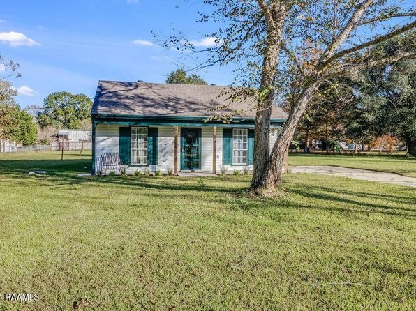 1120 Mardi Gras Rd, Carencro, LA 70520