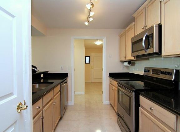 5th image of 345 Bayshore Blvd Ph P02
