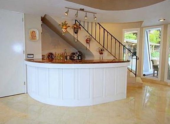 Built in Bar