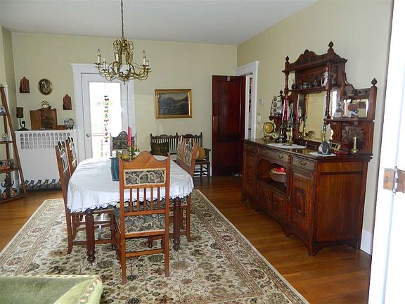 5th image of 24 Gray Ave