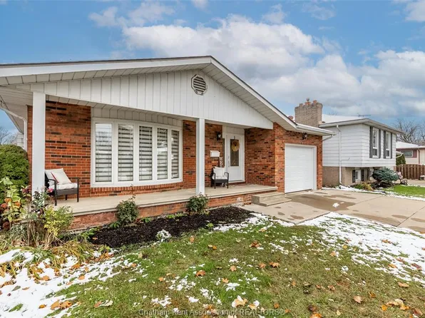 87 Woodycrest Ave, Kingsville, ON N9Y 3P7