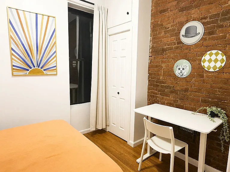 1727 2nd Ave #3R — Photo 7
