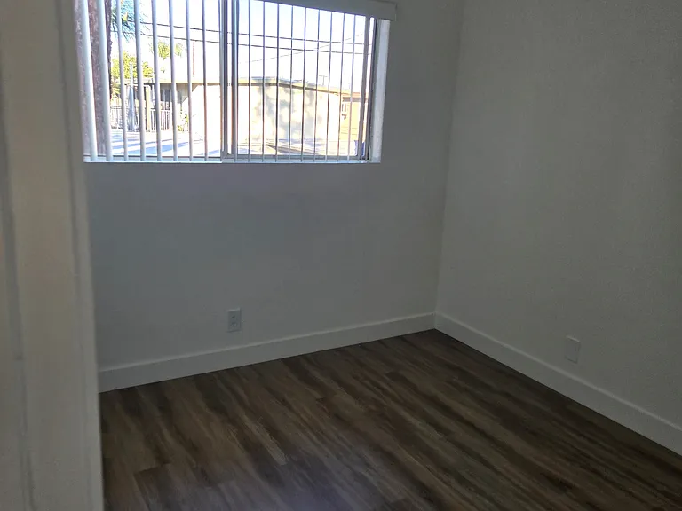 Dorian Apartments — Photo 20