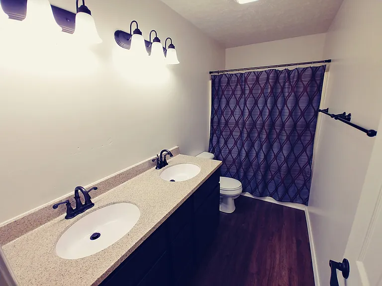 3431 S Kennedy Dr — Photo 5