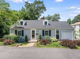 93 Forbes Hill Rd, Quincy, MA 02170