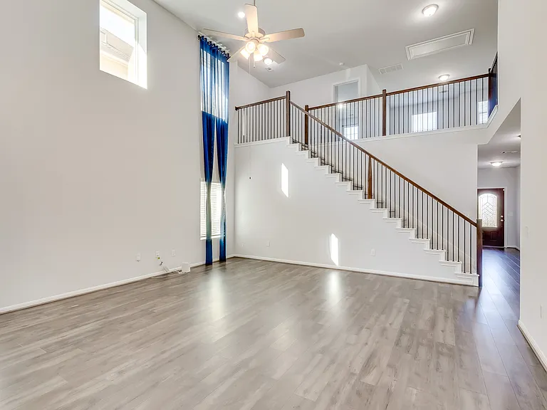 6601 Avila Way — Photo 11