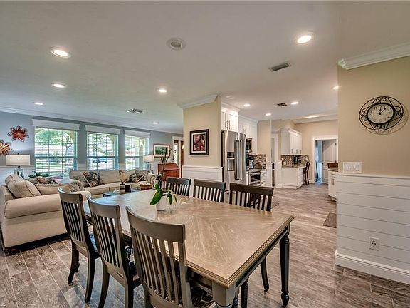 5th image of 7467 Dana Lin Cir