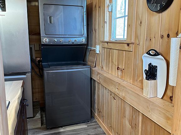3rd image of 9001 W Skyline Pkwy #2