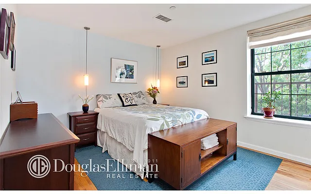 Sold by Douglas Elliman | media 20