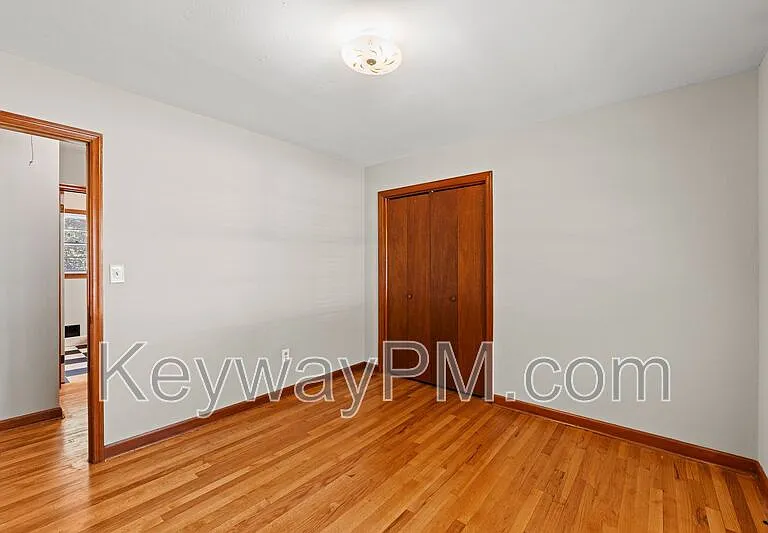 3301 Westmont Dr — Photo 16