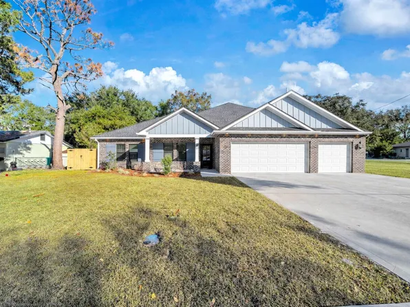 104 4th Ave SW, Fort Walton Beach, FL 32548