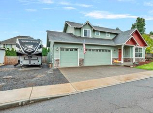 1421 NE 18th Pl, Canby, OR