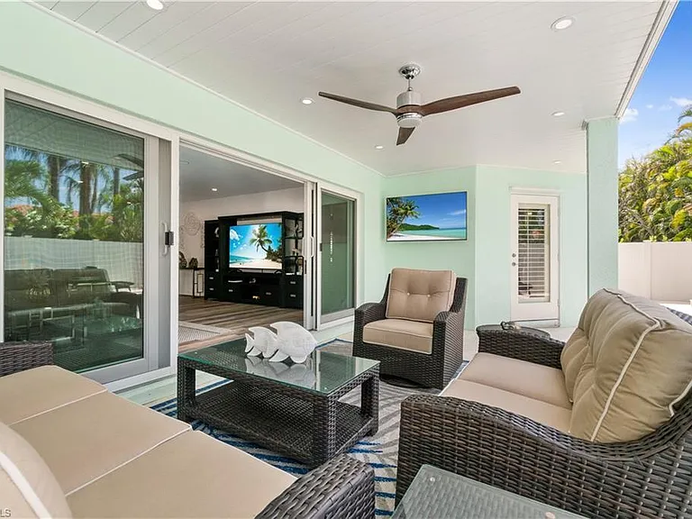 27140 Brendan Way — Photo 40