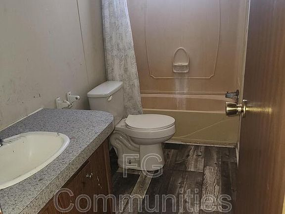 5th image of 1003 Crystal Blvd