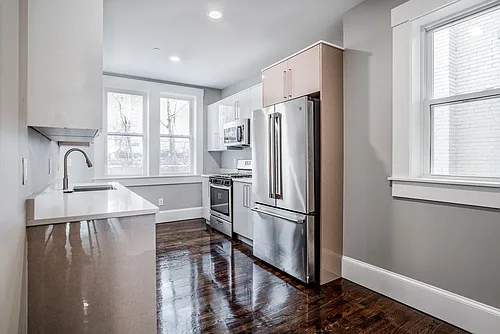 59 Strathmore Rd #3 Photo 1