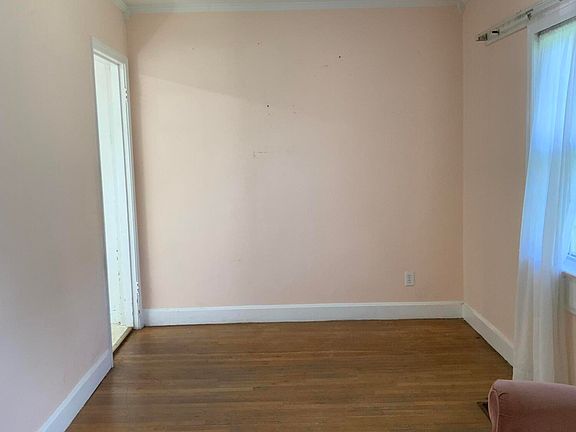 5th image of 3303 Frawley St