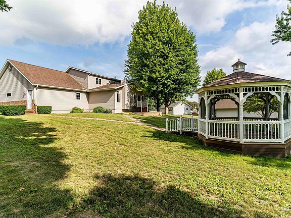 4th image of 905 Walden Ln