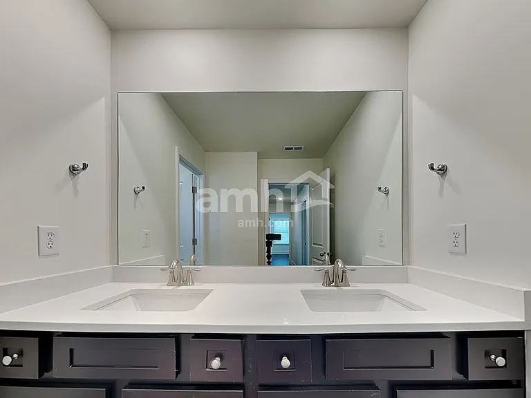 689 Alcovy Mill Park — Photo 22
