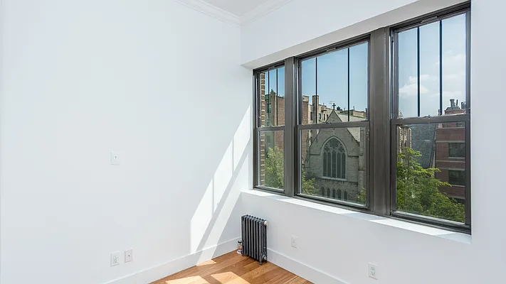 Rented by Nooklyn NYC LLC | media 24
