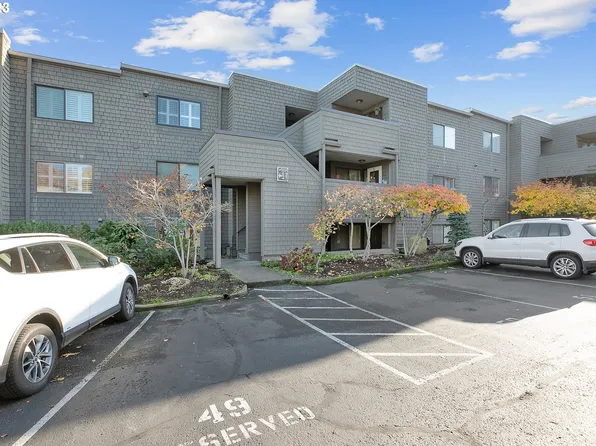 5624 S Riverside Ln APT 4, Portland, OR 97239